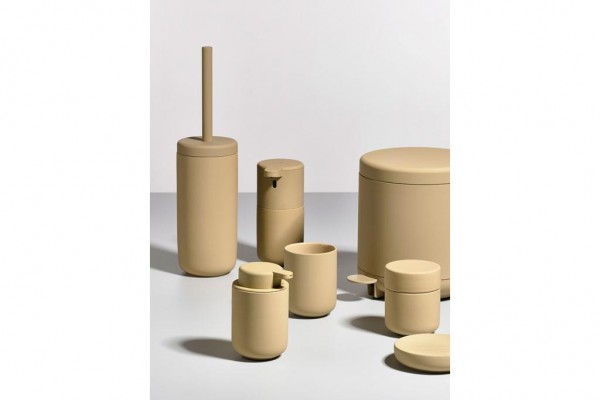 Nové bezdotykové dávkovače v 7 barvách od značky ZONE Denmark